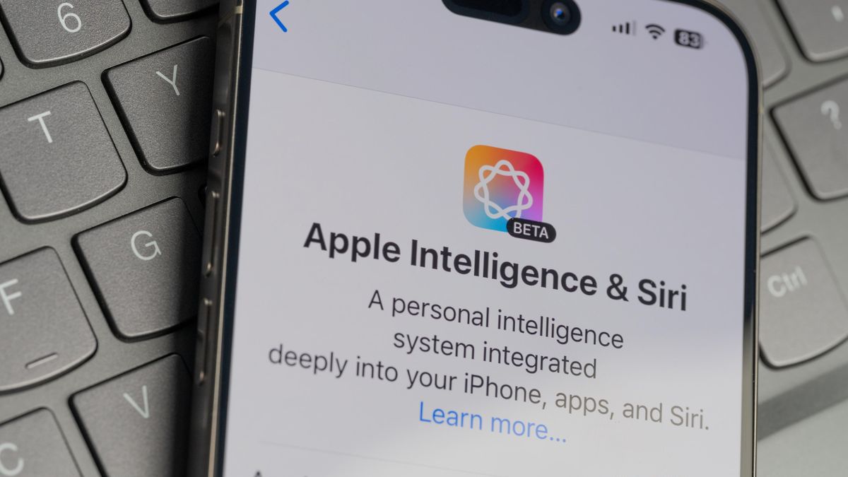 Apple to vzdává, mozek pro Siri pronajme u konkurence. Selhali ale všichni